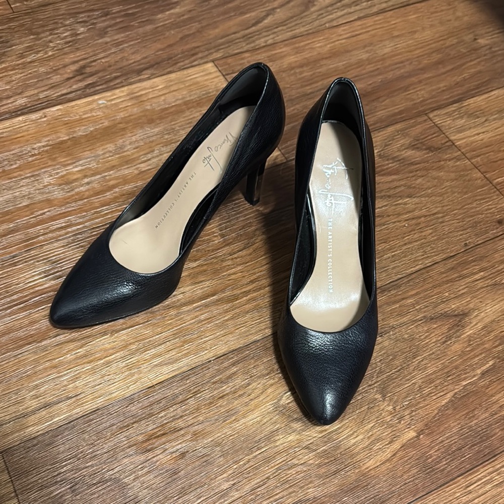 Franco Sarto Sleek Black Medium Heel Pumps